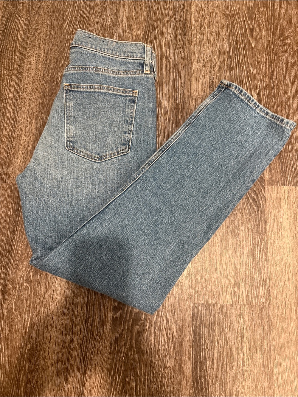 GAP Women's Straight Leg Jeans - Light Blue Wash size - 29